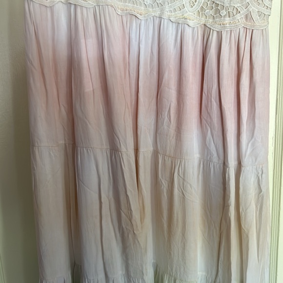 Beautiful Tiedye maxi dress. EUC.Full breast coverage. Lined slip under dress.ss - Picture 3 of 10